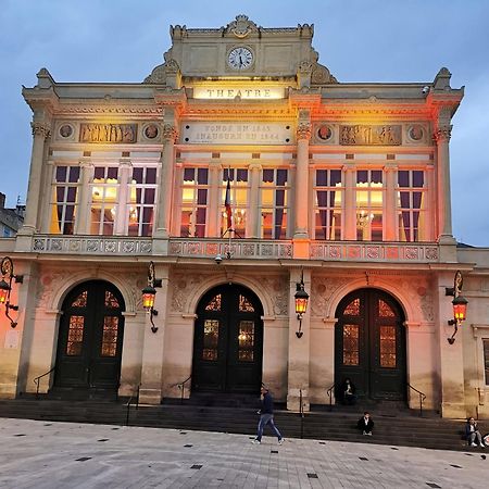Confortable Appart 1Er Etage Centre Ville Netflix Béziers Eksteriør billede