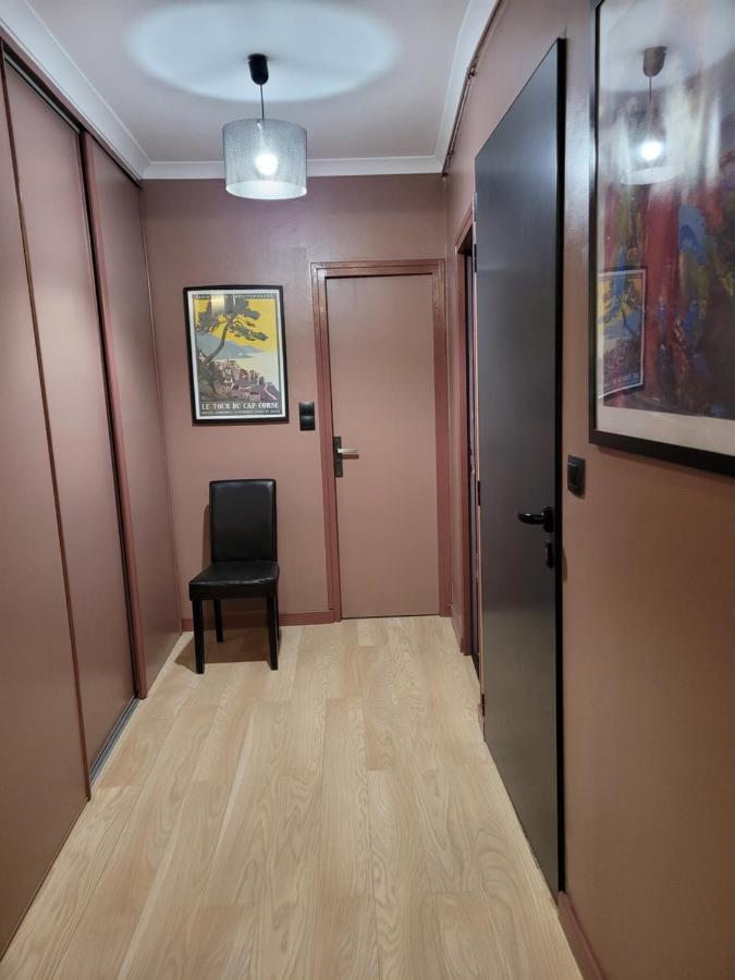 Confortable Appart 1Er Etage Centre Ville Netflix Béziers Eksteriør billede