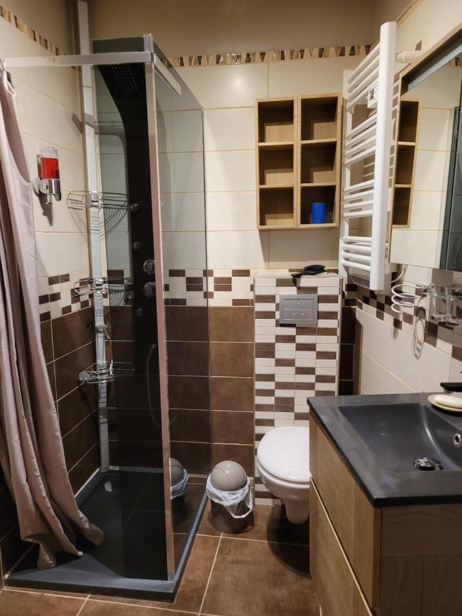 Confortable Appart 1Er Etage Centre Ville Netflix Béziers Eksteriør billede